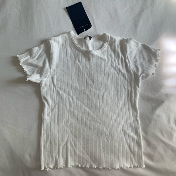 BNWT Brandy Melville Tee - Picture 2 of 3